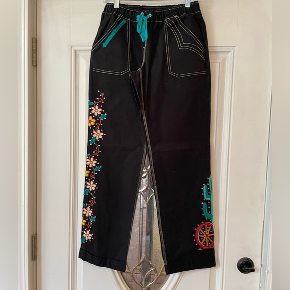Double D Ranch Pants - Double d ranch black embroidered pants Great Basin cargo southwestern  new
